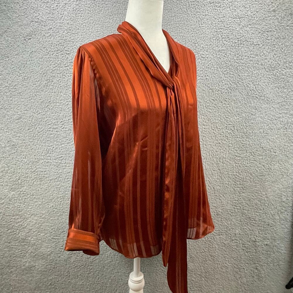 Chicos Blouse Womens Medium Bow Shadow Stripe Top Satin Terracotta Rust Sz 1 NWT - Picture 5 of 13